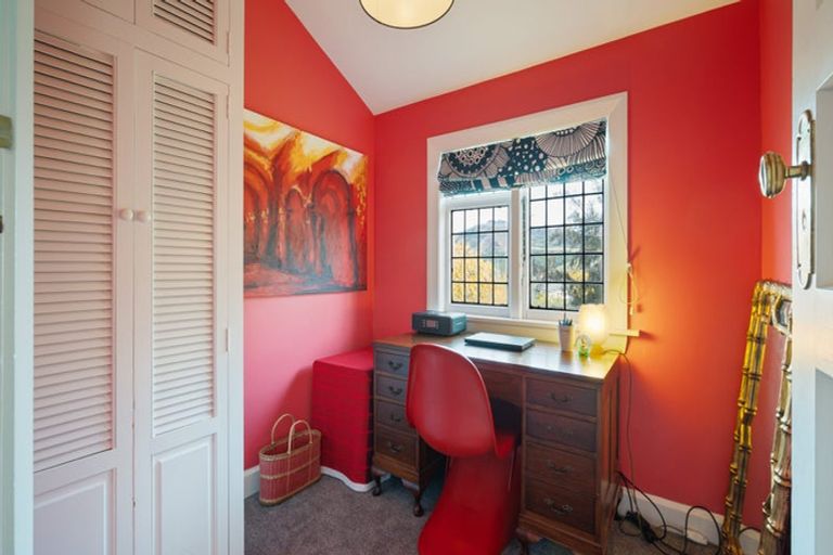 Photo of property in 83 Hackthorne Road, Cashmere, Christchurch, 8022