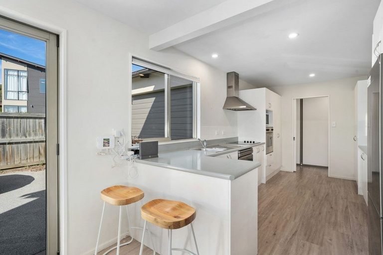 Photo of property in 17a Mataraki Place, Wanaka, 9305