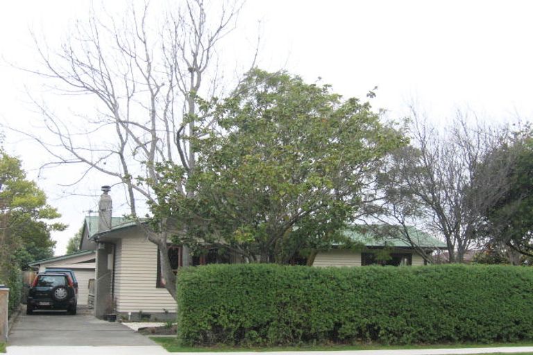 Photo of property in 3 Bowling Road, Greenmeadows, Napier, 4112
