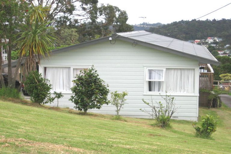 Photo of property in 1/384 Glenfield Road, Glenfield, Auckland, 0629
