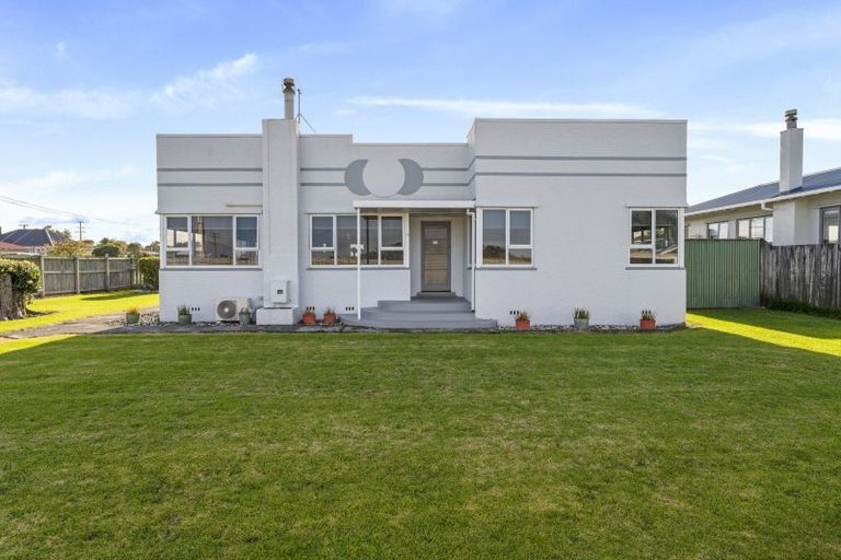 Photo of property in 17 Tasman Street, Opunake, 4616