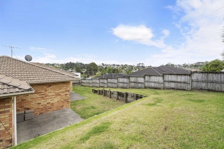 Photo of property in 4 Guinness Place, Massey, Auckland, 0614