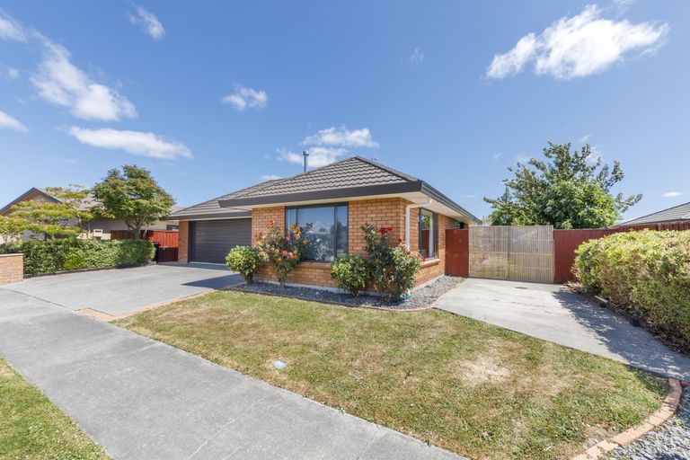 Photo of property in 45 Peter Hall Drive, Kelvin Grove, Palmerston North, 4414