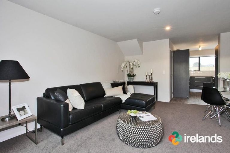 Photo of property in 4/60 Charles Street, Waltham, Christchurch, 8011