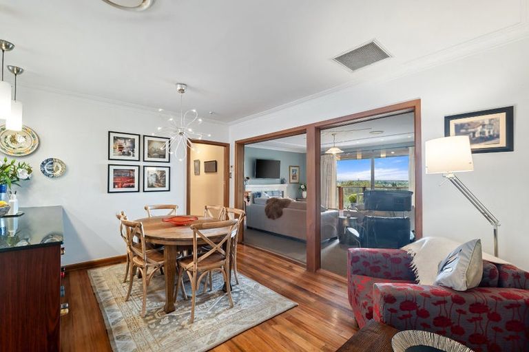 Photo of property in 1/15 Karitane Drive, Cashmere, Christchurch, 8022