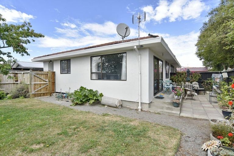Photo of property in 90 Bayswater Crescent, Bromley, Christchurch, 8062