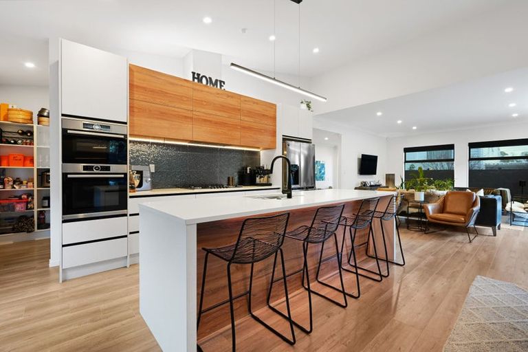 Photo of property in 3d Lake Domain Drive, Frankton, Hamilton, 3204