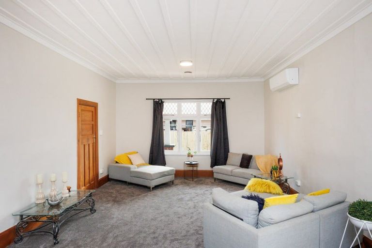 Photo of property in 972 Tremaine Avenue, Roslyn, Palmerston North, 4414