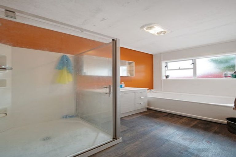 Photo of property in 32 Idlewild Avenue, Mangere, Auckland, 2022