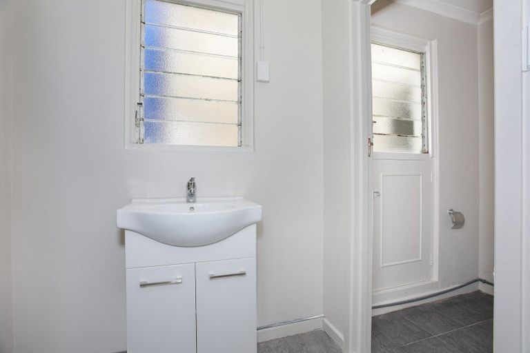 Photo of property in 14 High Street, Marton, 4710