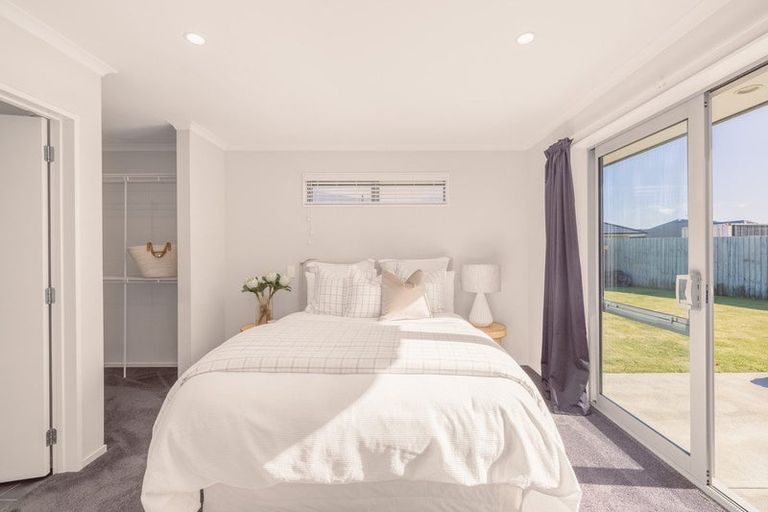 Photo of property in 15 Fairbairn Road, Rolleston, 7614