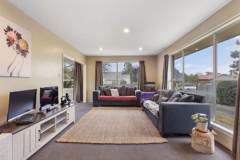 Photo of property in 14 Ashwood Street, Parklands, Christchurch, 8083
