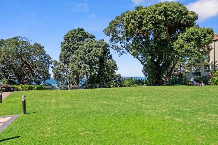 Photo of property in 1/7 The Promenade, Takapuna, Auckland, 0622