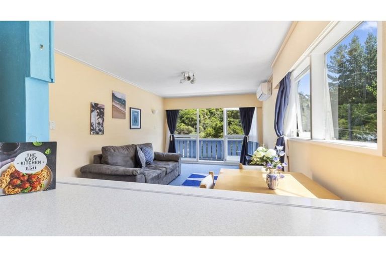 Photo of property in 124a Middleton Road, Churton Park, Wellington, 6037
