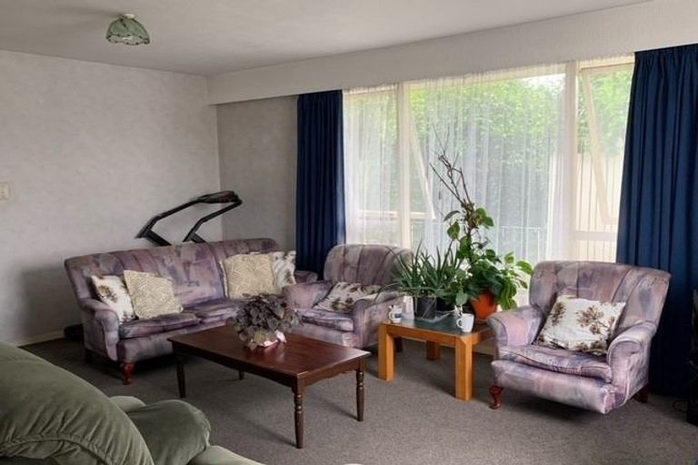 Photo of property in 28 Springmead Place, Hornby, Christchurch, 8042