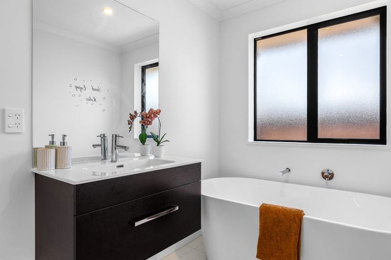 Photo of property in 42 Lucca Crescent, Rolleston, 7615