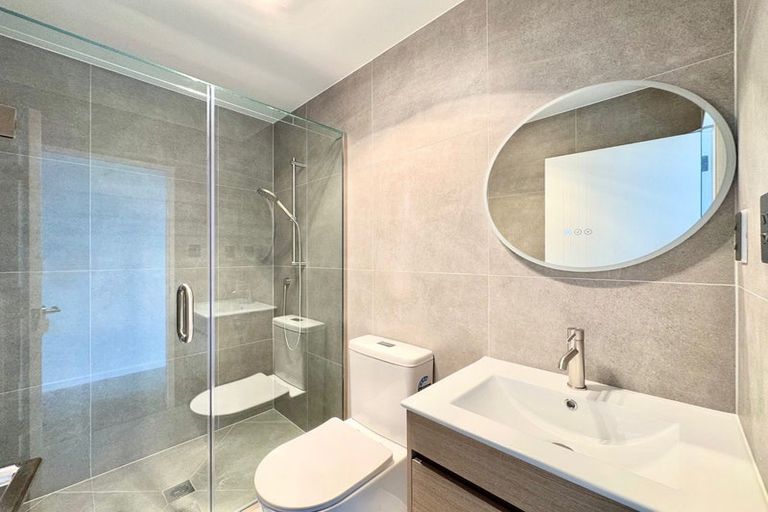 Photo of property in 2/30 Wellesley Road, Mangere Bridge, Auckland, 2022