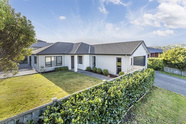 Photo of property in 3 Nelson Avenue, Aotea, Porirua, 5024