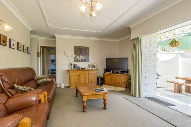 Photo of property in 12 Carter Place, Manurewa, Auckland, 2102