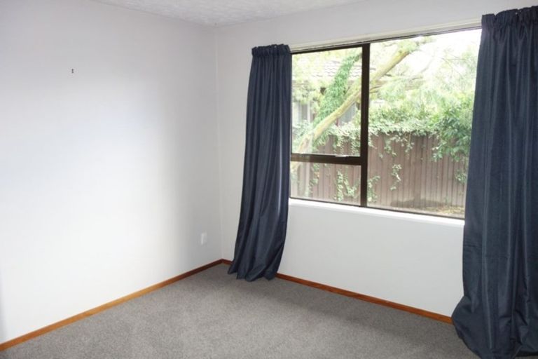 Photo of property in 2/16a Ward Street, Addington, Christchurch, 8024