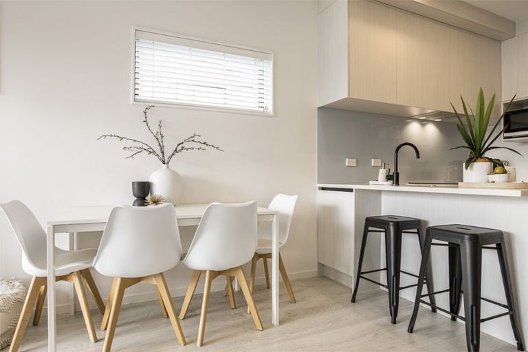 Photo of property in 4 Mana Place, Te Atatu Peninsula, Auckland, 0610