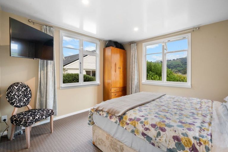 Photo of property in 11 Haywards Lane, Duvauchelle, 7581