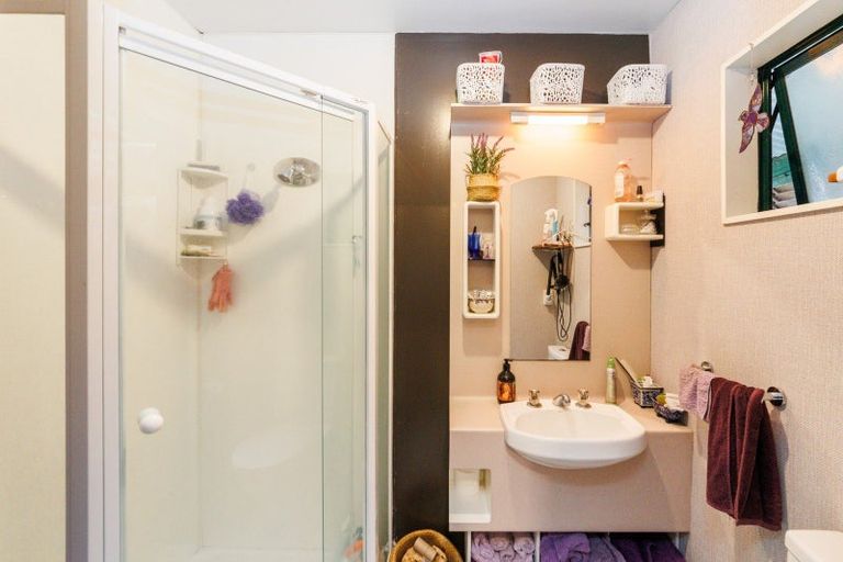 Photo of property in 1 Strachan Way, Highbury, Palmerston North, 4412