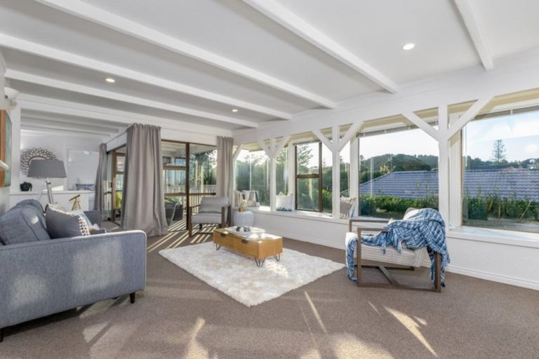 Photo of property in 11 Noel Avenue, Orewa, 0931