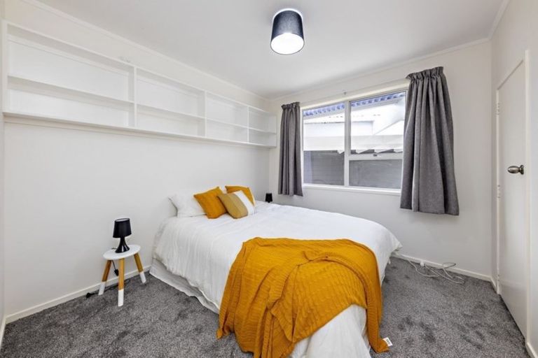 Photo of property in 22 Killington Crescent, Mangere, Auckland, 2022