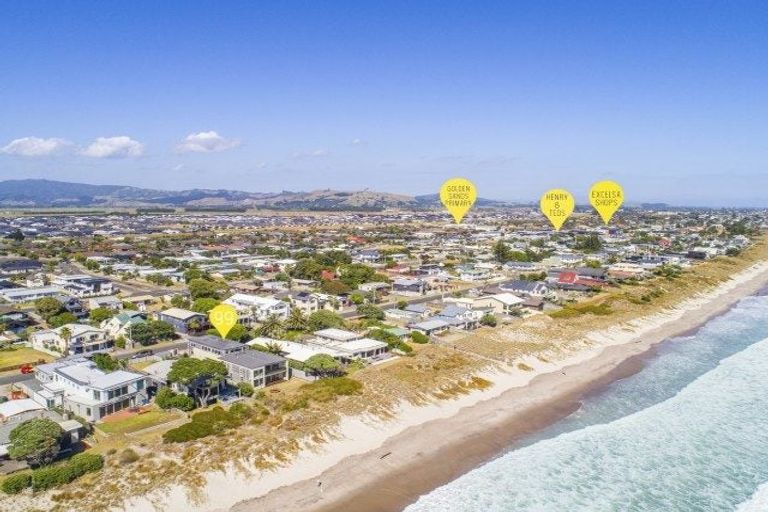 Photo of property in 99 Karewa Parade, Papamoa Beach, Papamoa, 3118