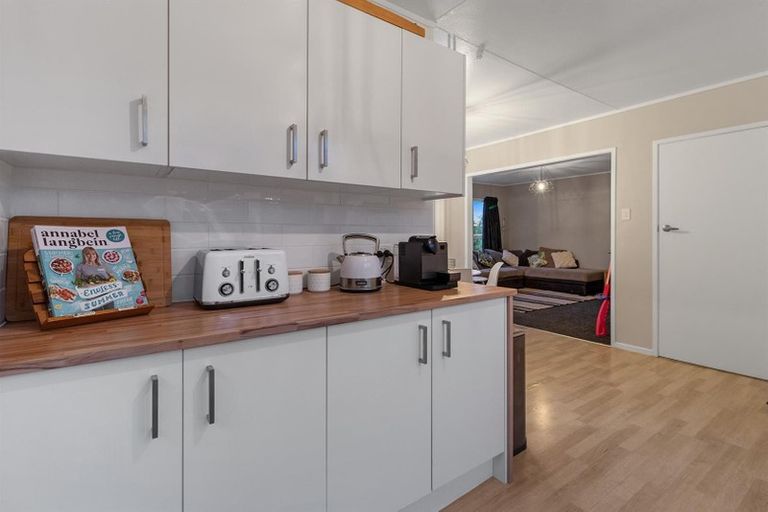 Photo of property in 1/24 Lysander Crescent, Beach Haven, Auckland, 0626