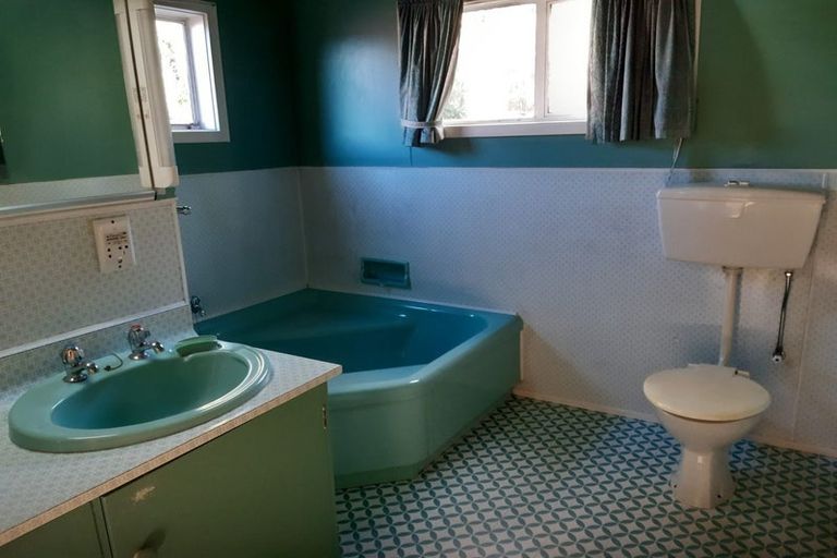 Photo of property in 135 Grahams Road, Burnside, Christchurch, 8053