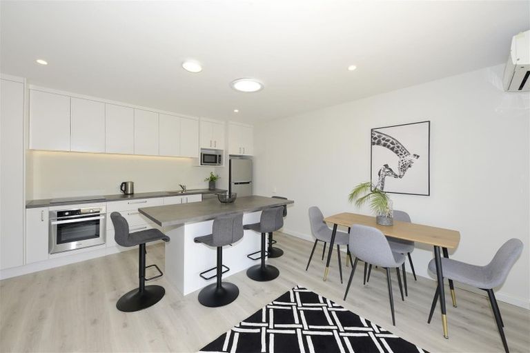 Photo of property in 164 Blighs Road, Strowan, Christchurch, 8052