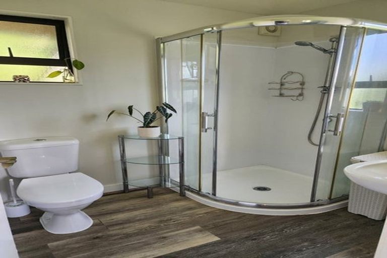 Photo of property in 4 Deborah Place, Okura, Albany, 0792