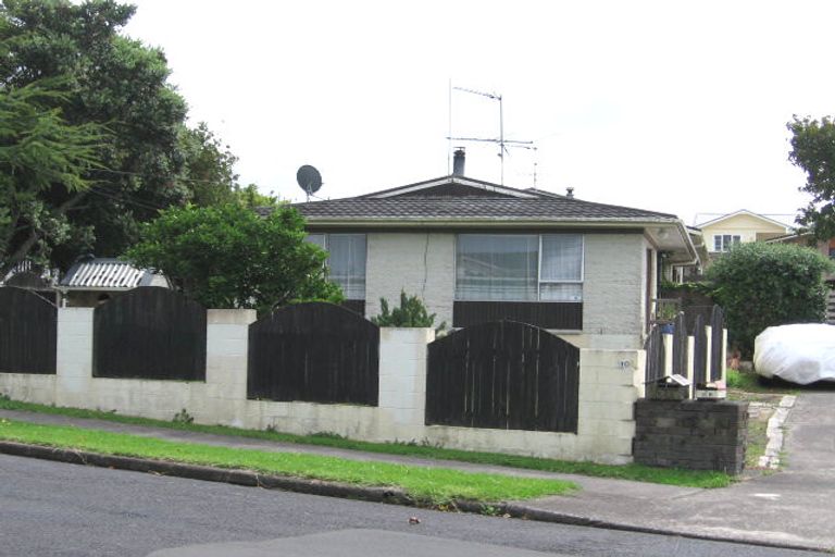 Photo of property in 106 Colwill Road, Massey, Auckland, 0614