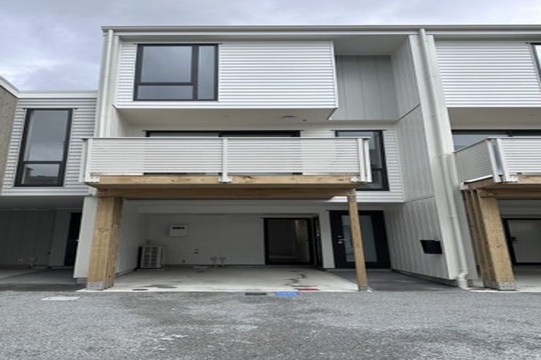 Photo of property in 32 Houhere Street, Paraparaumu, 5032