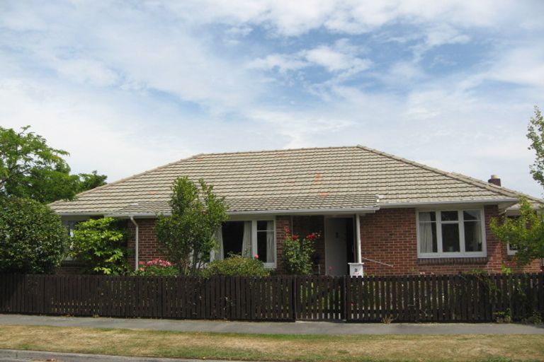 Photo of property in 1/2 Ketton Place, St Albans, Christchurch, 8052