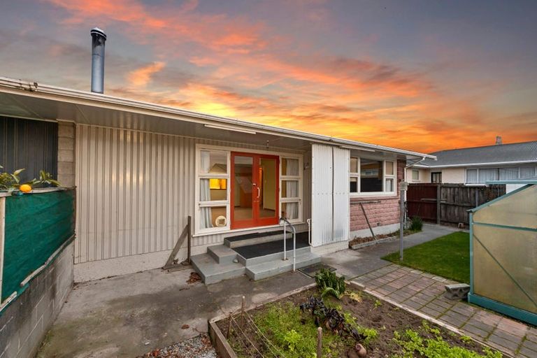 Photo of property in 2/38 Witham Street, Hornby, Christchurch, 8042