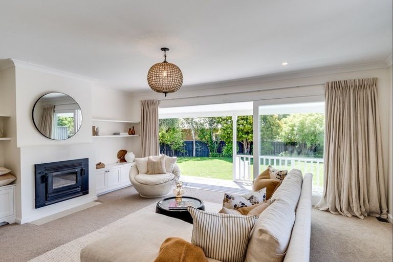 Photo of property in 9 Lindsay Street, Havelock North, 4130