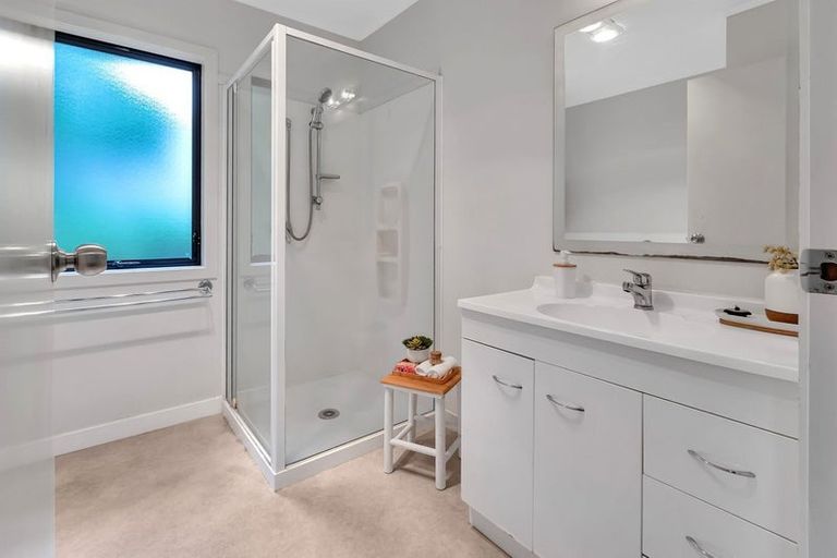 Photo of property in 17a Tikorangi Place, Morningside, Whangarei, 0110