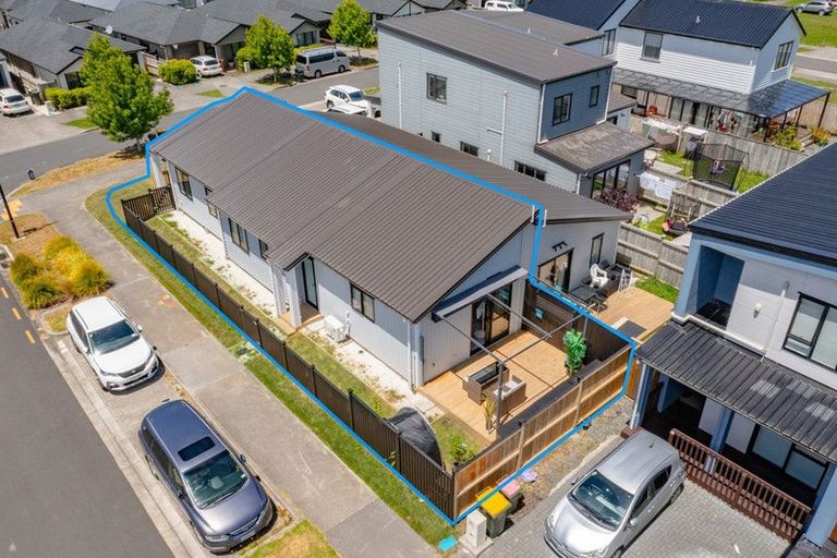 Photo of property in 34b Kahui Parade, Karaka, 2113