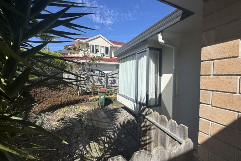 Photo of property in 4/26 Roanoke Way, Albany, Auckland, 0632