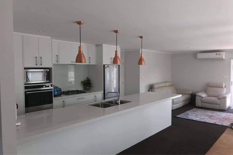 Photo of property in 14 Kahuparere Crescent, Pyes Pa, Tauranga, 3112