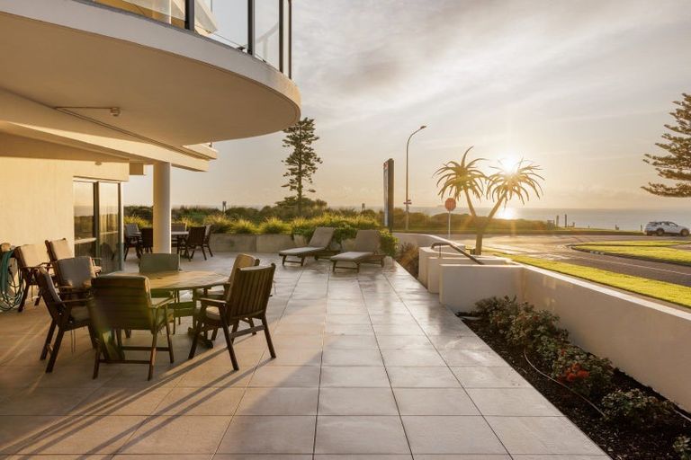 Photo of property in 208/178 Marine Parade, Mount Maunganui, 3116