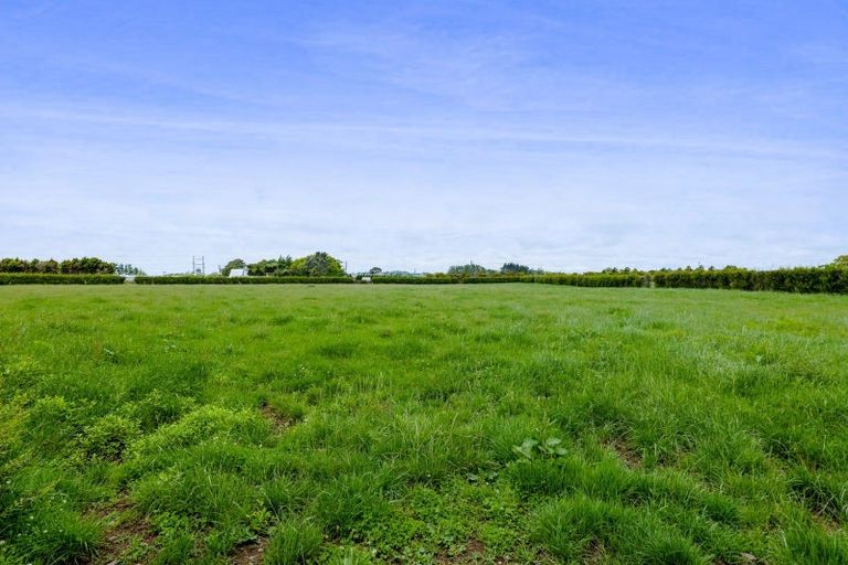 Photo of property in Upland Road, Tarurutangi, New Plymouth, 4372
