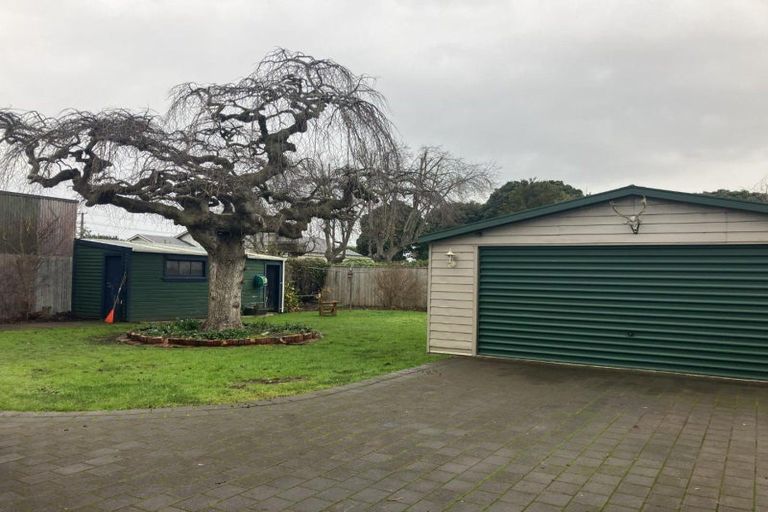Photo of property in 14 Selwyn Crescent, College Estate, Whanganui, 4500