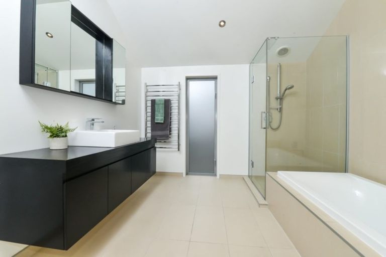 Photo of property in 5b Peninsula Point, Huntington, Hamilton, 3210