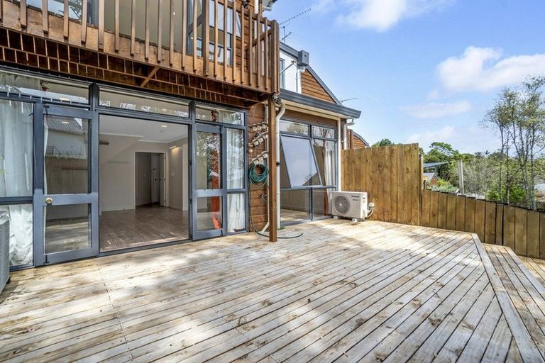 Photo of property in 2/30b Verbena Road, Birkdale, Auckland, 0626