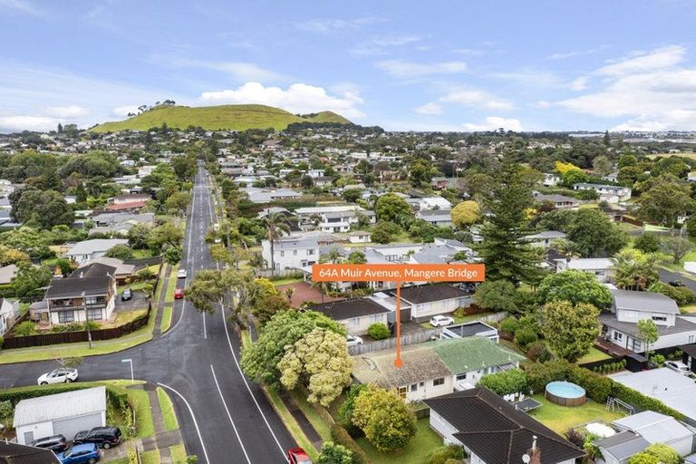 Photo of property in 64a Muir Avenue, Mangere Bridge, Auckland, 2022