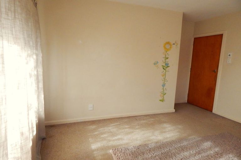 Photo of property in 30 Whitehall Street, Mairehau, Christchurch, 8013